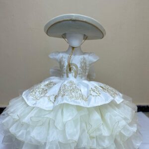 MODELO VESTIDO CHARRA